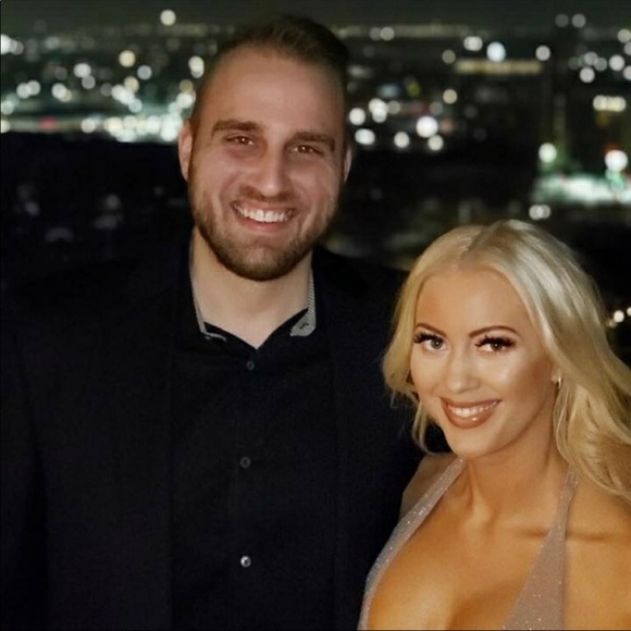 🥰🌸 Welcome to my Closet! Happy Poshing! - Picture 7 of 8